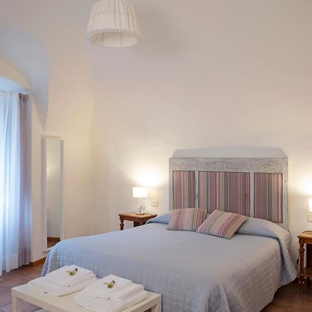 Casa Vera Camelia Apartment ออร์เวียโต ภายนอก รูปภาพ