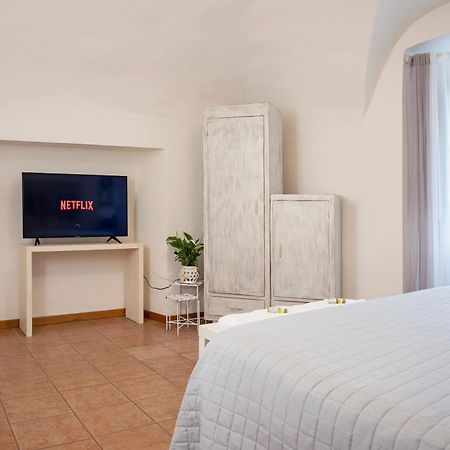 Casa Vera Camelia Apartment ออร์เวียโต ภายนอก รูปภาพ